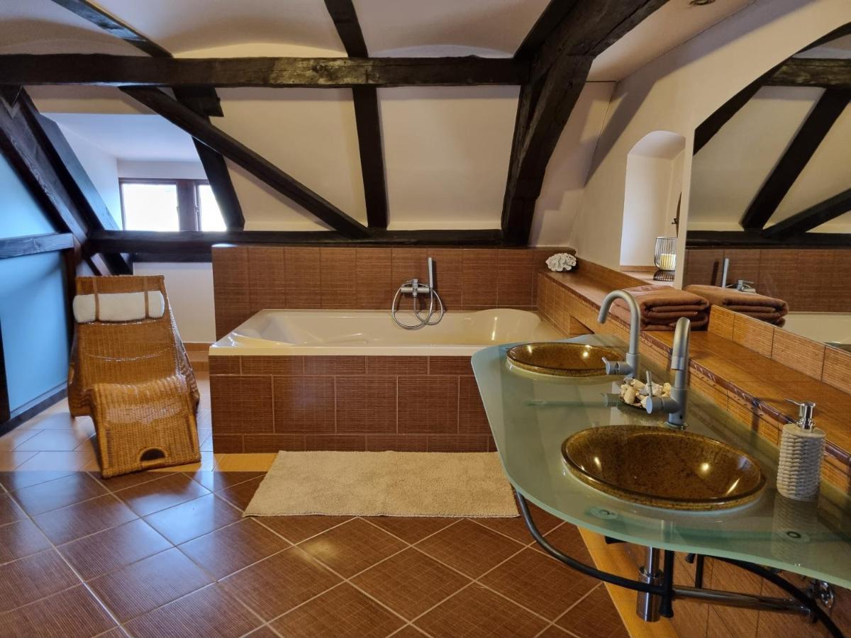 Galerie Vila Lucia 5 -Loft Apartman Plzeň Dış mekan fotoğraf